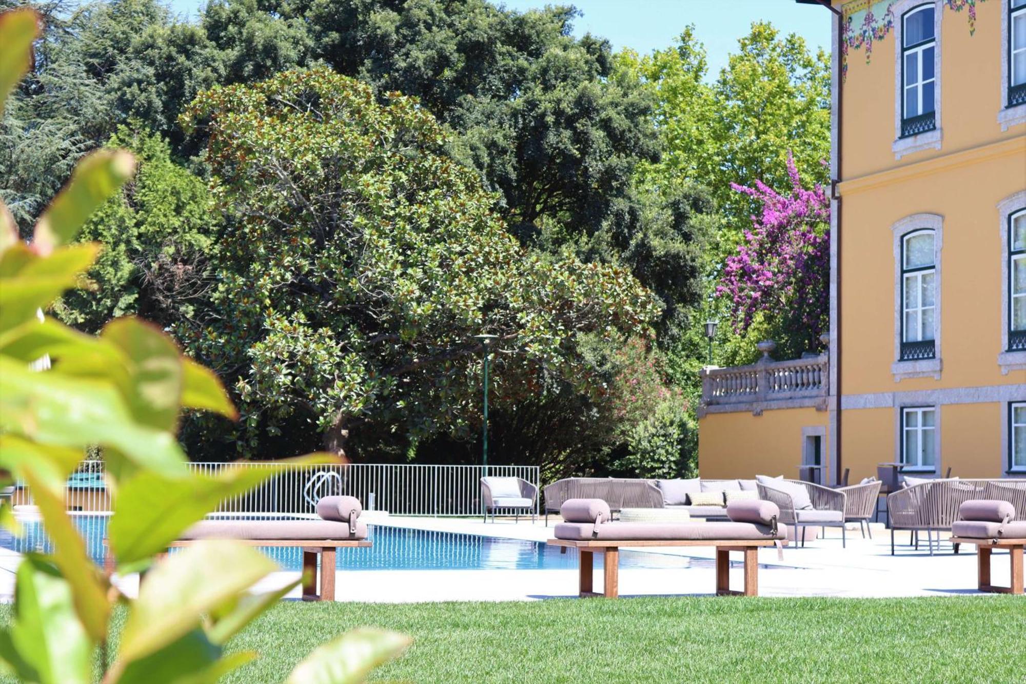 Boeira Garden Hotel Porto Gaia, Curio Collection By Hilton Вила Нова ди Гая Екстериор снимка Villa San Martino